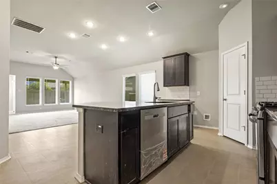 8910 Hartford River Lane, Richmond, TX 77407 - Photo 14