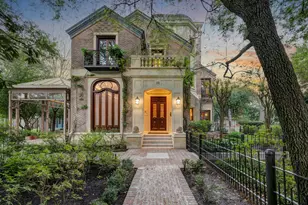 10 Waverly Ct, Houston, TX 77005 - Photo 2