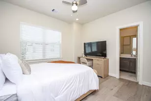 139 Eastwood St, Houston, TX 77011 - Photo 16