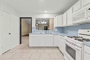 4807 Pleasant Plains Dr, Friendswood, TX 77546 - Photo 14