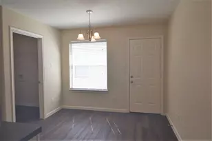 8567 Chaletford Dr, Houston, TX 77044 - Photo 6