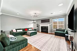 1325 Dorothy St, Houston, TX 77008 - Photo 4