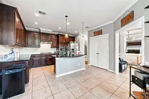 1325 Dorothy St, Houston, TX 77008 - Photo 8