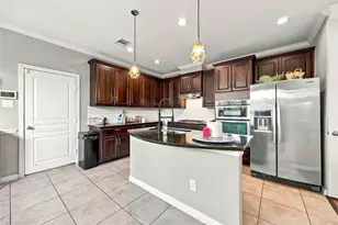 1325 Dorothy St, Houston, TX 77008 - Photo 6