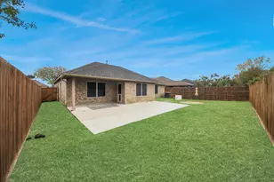 6 Prairie Oaks Dr, La Marque, TX 77510 - Photo 22