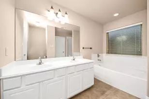 6 Prairie Oaks Dr, La Marque, TX 77510 - Photo 12