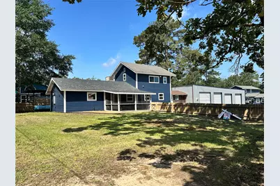 195 Lakeside Drive, Zavalla, TX 75980 - Photo 1