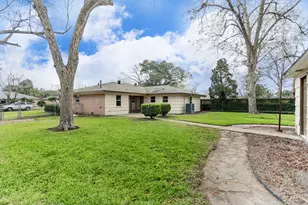12318 Atwell Dr, Houston, TX 77035 - Photo 10