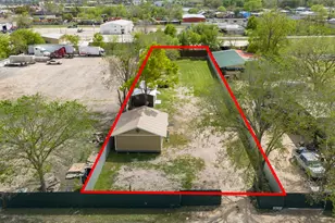 7525 SW Peekskill Ln, Houston, TX 77075 - Photo 4