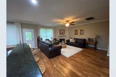 110 N Hawkhurst Circle, The Woodlands, TX 77354 - Photo 6