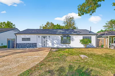 4729 Paradise Lane, Houston, TX 77048 - Photo 1