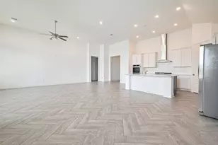 3019 Golden Isle Dr, Texas City, TX 77568 - Photo 8