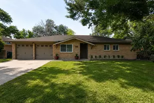 5846 Ettrick Dr, Houston, TX 77035 - Photo 38
