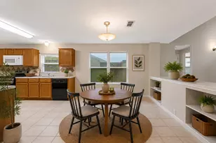 11819 S Brenton Knoll Dr, Tomball, TX 77375 - Photo 10