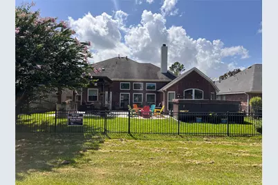3239 Braesview Drive, Pearland, TX 77584 - Photo 4