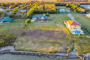 8224 Tri City Beach Rd, Beach City, TX 77523 - Photo 38