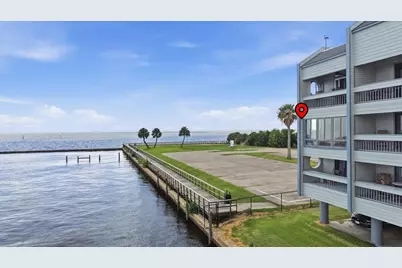 580 Pleasure Island Boulevard #224, Port Arthur, TX 77640 - Photo 2