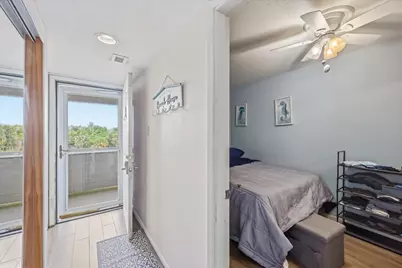 580 Pleasure Island Boulevard #224, Port Arthur, TX 77640 - Photo 8