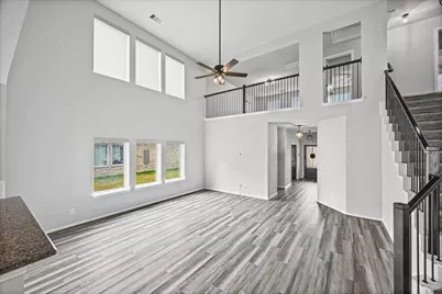 7327 Parkview Drive, Hitchcock, TX 77563 - Photo 2