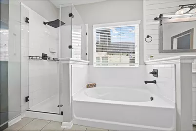 7327 Parkview Drive, Hitchcock, TX 77563 - Photo 8