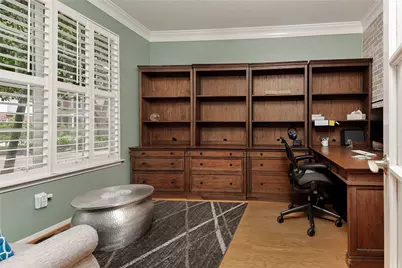 22 Classic Oaks, The Woodlands, TX 77382 - Photo 6