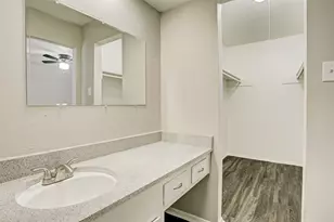 2322 Dunlavy St, Houston, TX 77006 - Photo 2