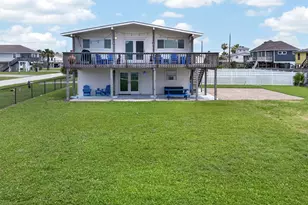 4019 Jackson Dr, Galveston, TX 77554 - Photo 2