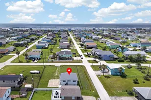 4019 Jackson Dr, Galveston, TX 77554 - Photo 6