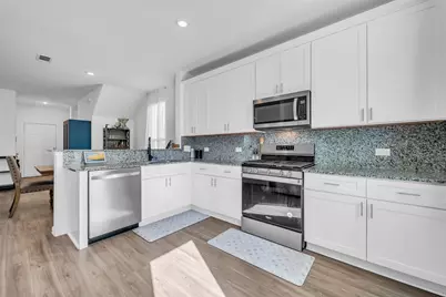 7306 Madison Commons Lane, Houston, TX 77075 - Photo 8