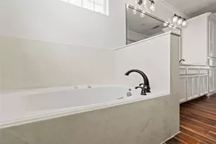645 Warsaw St, Hitchcock, TX 77563 - Photo 20