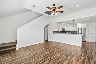 645 Warsaw St, Hitchcock, TX 77563 - Photo 8