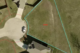 1701 Twin Oaks Cir, Brenham, TX 77833 - Photo 1