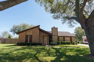 1817 McKinley St, Rosenberg, TX 77471 - Photo 1