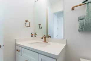 2124 Banks St, Houston, TX 77098 - Photo 20