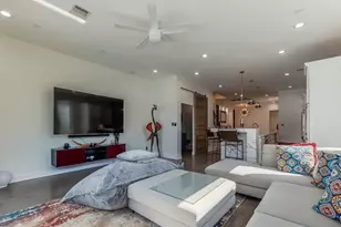 2124 Banks St, Houston, TX 77098 - Photo 18