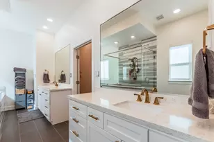 2124 Banks St, Houston, TX 77098 - Photo 38