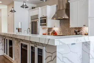 2124 Banks St, Houston, TX 77098 - Photo 10