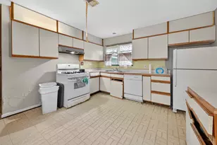 12402 Palmfree St, Houston, TX 77034 - Photo 10