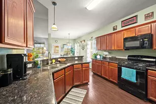 10490 Sunflower Dr, Conroe, TX 77318 - Photo 12