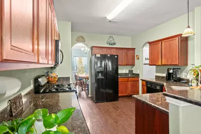 10490 Sunflower Drive, Conroe, TX 77318 - Photo 12