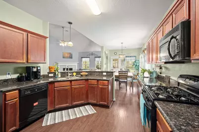 10490 Sunflower Drive, Conroe, TX 77318 - Photo 10