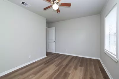 9026 Lake Forest Boulevard, Houston, TX 77078 - Photo 22