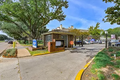 8055 Cambridge Street #7, Houston, TX 77054 - Photo 4