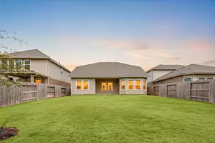 17929 Canopy Trce Ct, Conroe, TX 77316 - Photo 2