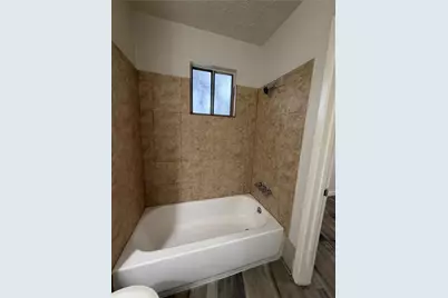 4811 Oakland Street #10, Houston, TX 77023 - Photo 10