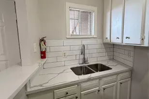 4811 Oakland St, Houston, TX 77023 - Photo 6