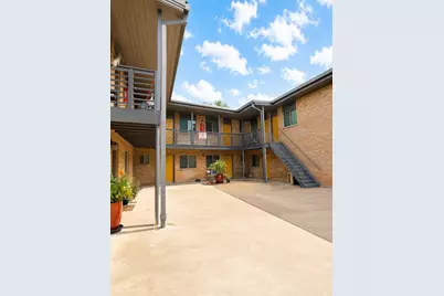 4811 Oakland Street #10, Houston, TX 77023 - Photo 2