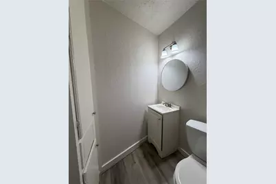 4811 Oakland Street #10, Houston, TX 77023 - Photo 12