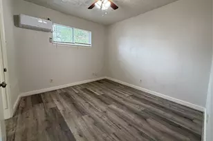 4811 Oakland St, Houston, TX 77023 - Photo 8