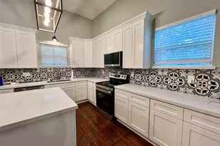 282 11th St, Somerville, TX 77879 - Photo 2